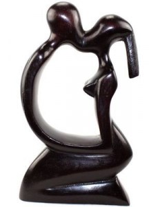 Statuette-amoureux_1080